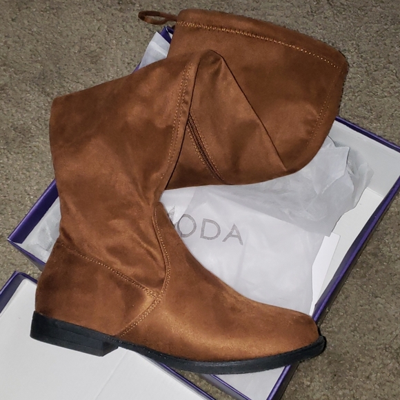 NWT! Over the Knee Boots! - Picture 4 of 5